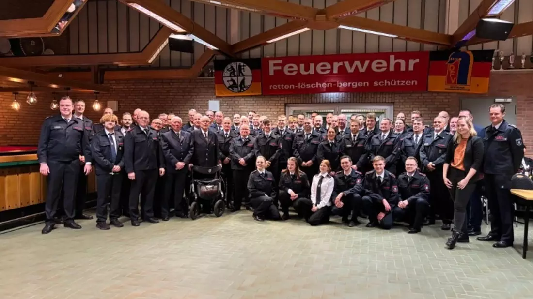FW Hamminkeln: Jahreshauptversammlung der Freiwilligen Feuerwehr Hamminkeln - Bild: presseportal.de