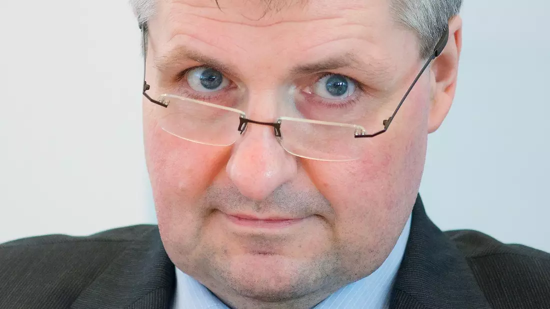 Wolfgang Steiger, Generalsekretär des Wirtschaftsrats, sieht Riesen-Reformbedarf. (Archivfoto) - Bild: Hannibal Hanschke/dpa