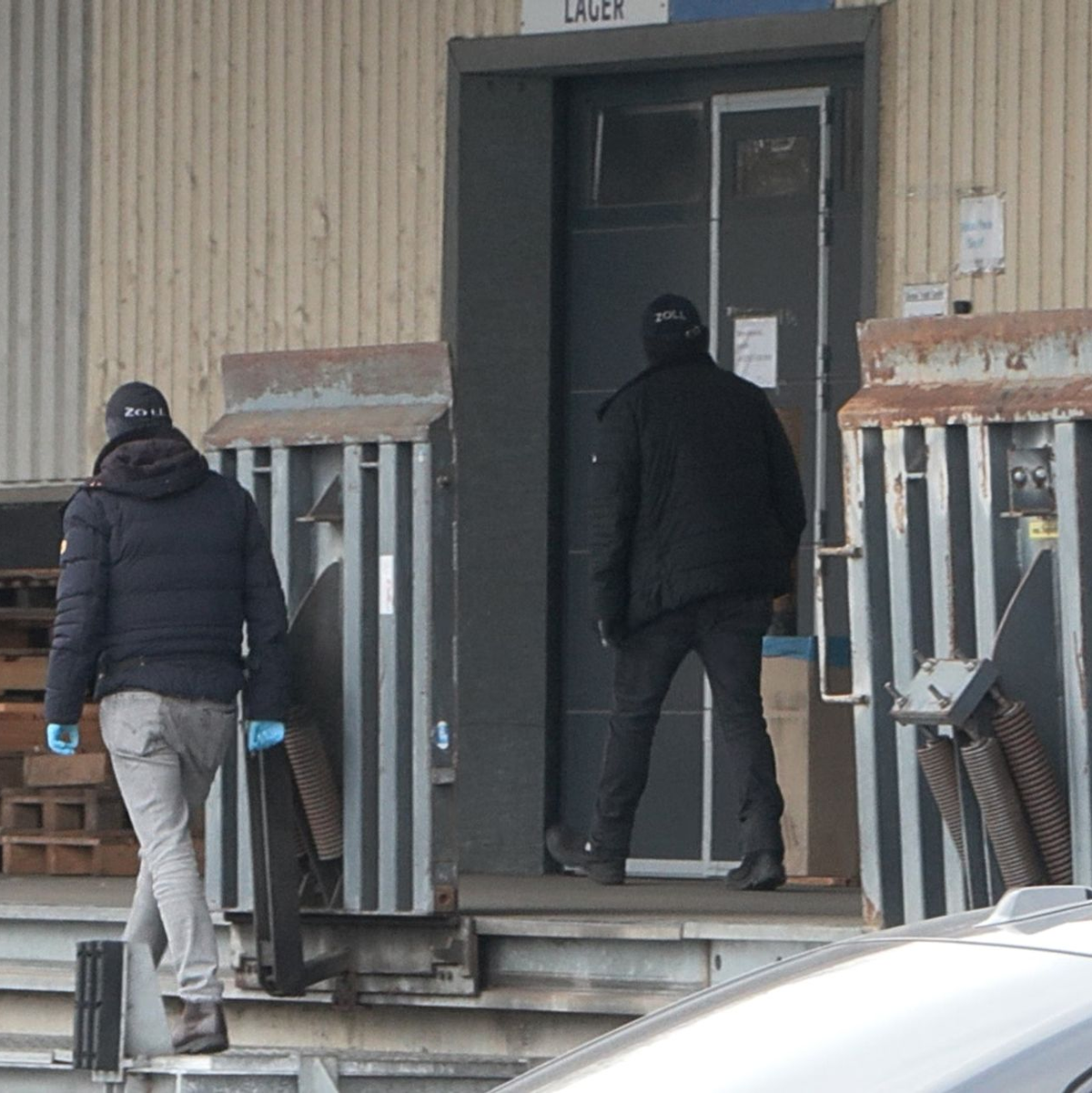 In mehreren Bundesländern fanden Durchsuchungen statt. - Foto: News5 / Sebastian Peters/NEWS5/dpa