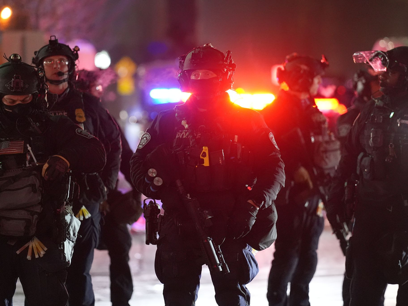 In einer ICE-Einrichtung sind Masern festgestellt worden (Archivbild). - Foto: Adam Gray/AP/dpa