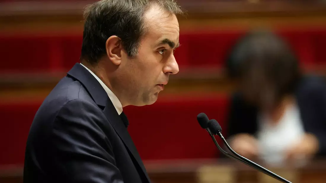 Lecornu hatte den Haushalt ohne Endabstimmung durch die Nationalversammlung gedrückt. (Archivbild) - Bild: Alain Jocard/AFP/dpa