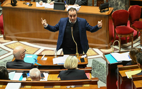 Der französische Premierminister Sébastien Lecornu hatte den Haushalt ohne Endabstimmung durch die Nationalversammlung gedrückt.  - Foto: Bertrand Guay/AFP/dpa