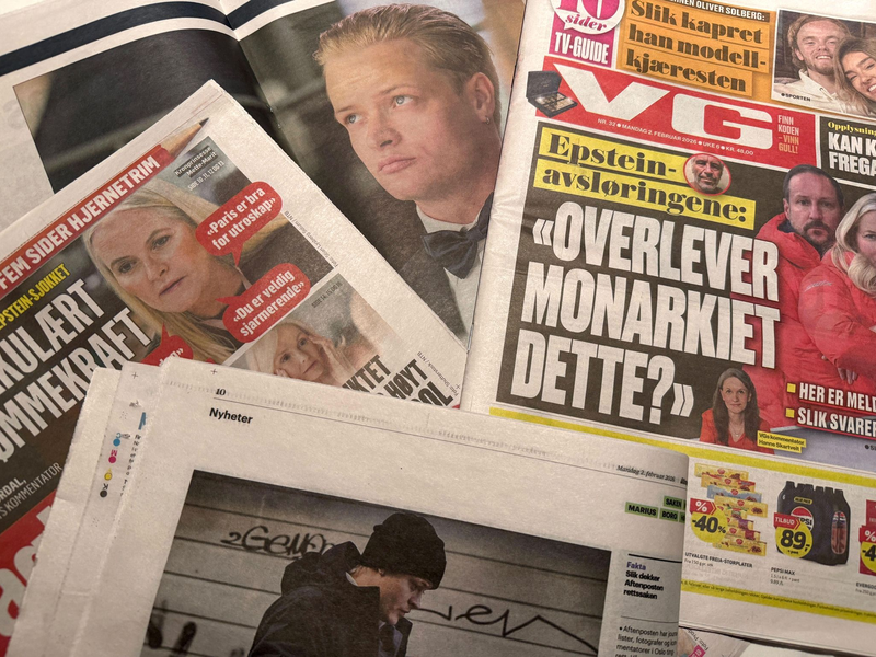 «Überlebt die Monarchie das?» titelt eine norwegische Zeitung angesichts der Skandale um Kronprinzessin Mette-Marit und ihren Sohn Marius Borg Høiby. - Foto: Julia Wäschenbach/dpa