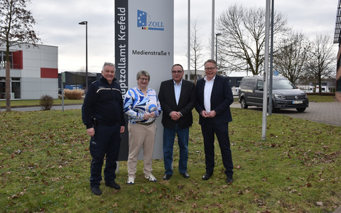HZA-KR: Gemeinsam gegen organisierte Schwarzarbeit: Landtagsabgeordnete besuchen Hauptzollamt Krefeld - Foto: presseportal.de