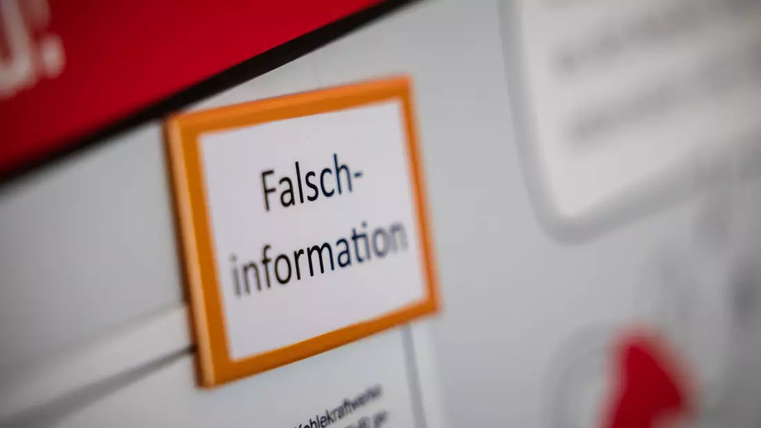 Ein neuer Bericht stellt fest, aus welcher Richtung Gefahren vor allem kommen. (Archivbild) - Bild: Christoph Soeder/dpa