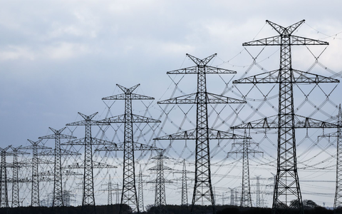 Deutschland übernimmt 25 Prozent von Tennet. - Foto: Christian Charisius/dpa Deutschland übernimmt 25 Prozent von Tennet. - Foto: Christian Charisius/dpa