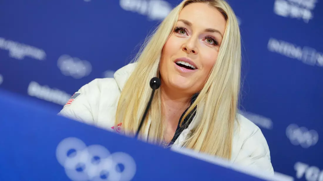Lindsey Vonn hofft trotz schwerer Verletzung auf einen Olympia-Coup. - Bild: Michael Kappeler/dpa