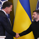 Nato-Generalsekretär Rutte sagte der Ukraine Solidarität zu. - Foto: Sergei Grits/AP/dpa