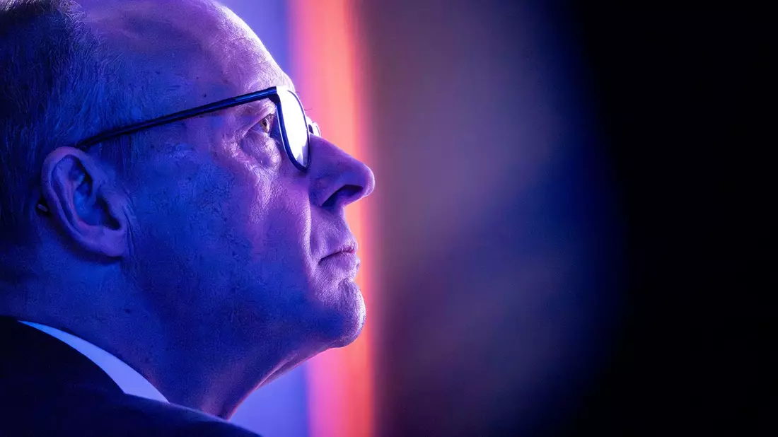 Bundeskanzler Friedrich Merz (CDU) hatte bei einem Besuch in Brandenburg gesagt, die Zahl der Asylerstanträge sei rückläufig, «aber wir sehen das Problem natürlich weiterhin im Stadtbild». Später hatte er seine Aussage präzisiert. (Archivbild - Bild: Boris Roessler/dpa