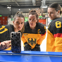 Olympia als Bühne für das Frauen-Eishockey in Deutschland. - Foto: Peter Kneffel/dpa