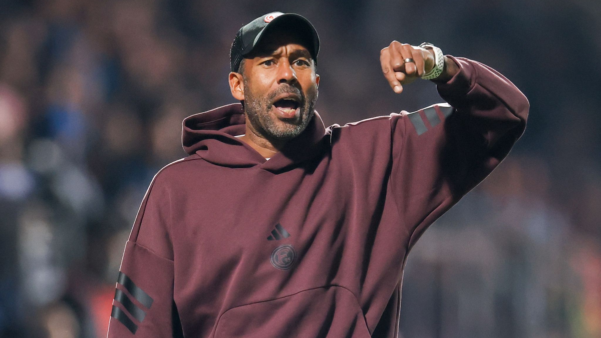 Daniel Thioune soll Werder Bremen zum Klassenverbleib führen. (Archivbild) - Foto: Christoph Reichwein/dpa