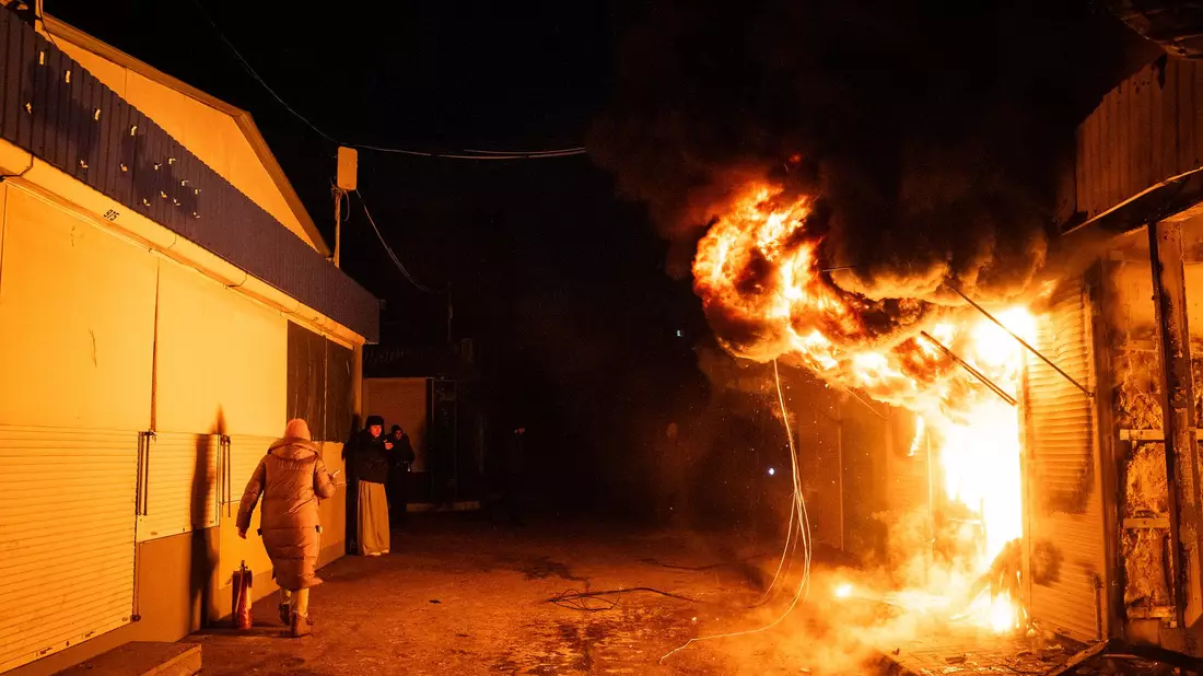 Russische Drohnenangriffe trafen in der Nacht erneut ukrainische Städte. - Bild: Tommaso Fumagalli/ZUMA Press Wire/dpa