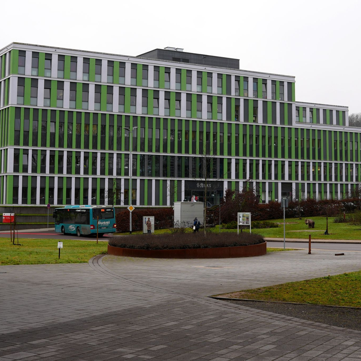 Der Zugbegleiter starb im Alter von 36 Jahren. - Foto: Patrick von Frankenberg/dpa