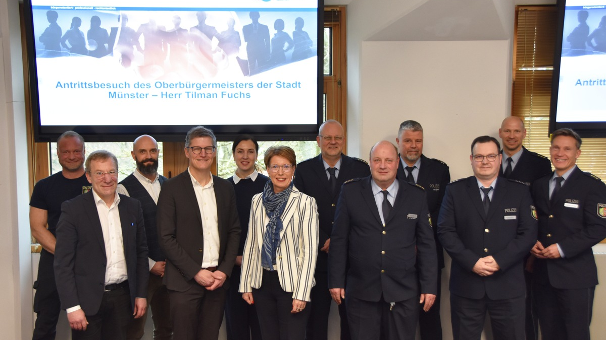 POL-MS: Austausch mit dem Oberbürgermeister: Tilman Fuchs zu Gast im Polizeipräsidium Münster - Foto: presseportal.de