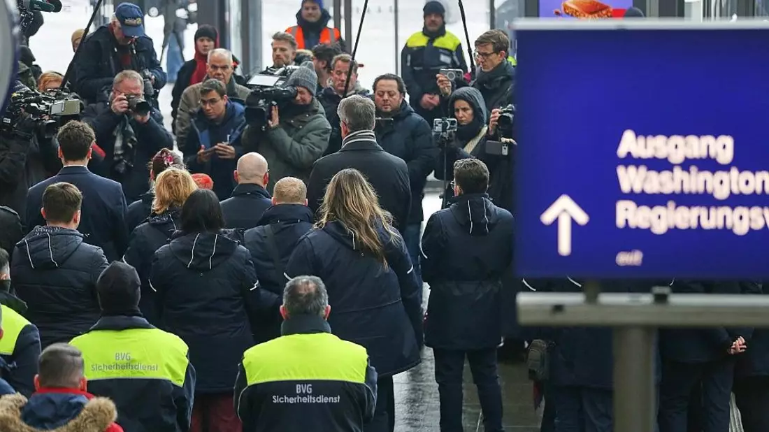 Schweigeminute nach Tod von Zugbegleiter (Archiv) - Bild: via dts Nachrichtenagentur