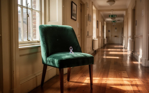 König Charles überrascht mit Besuch am Weltkrebstag - Foto: über boerse-global.de