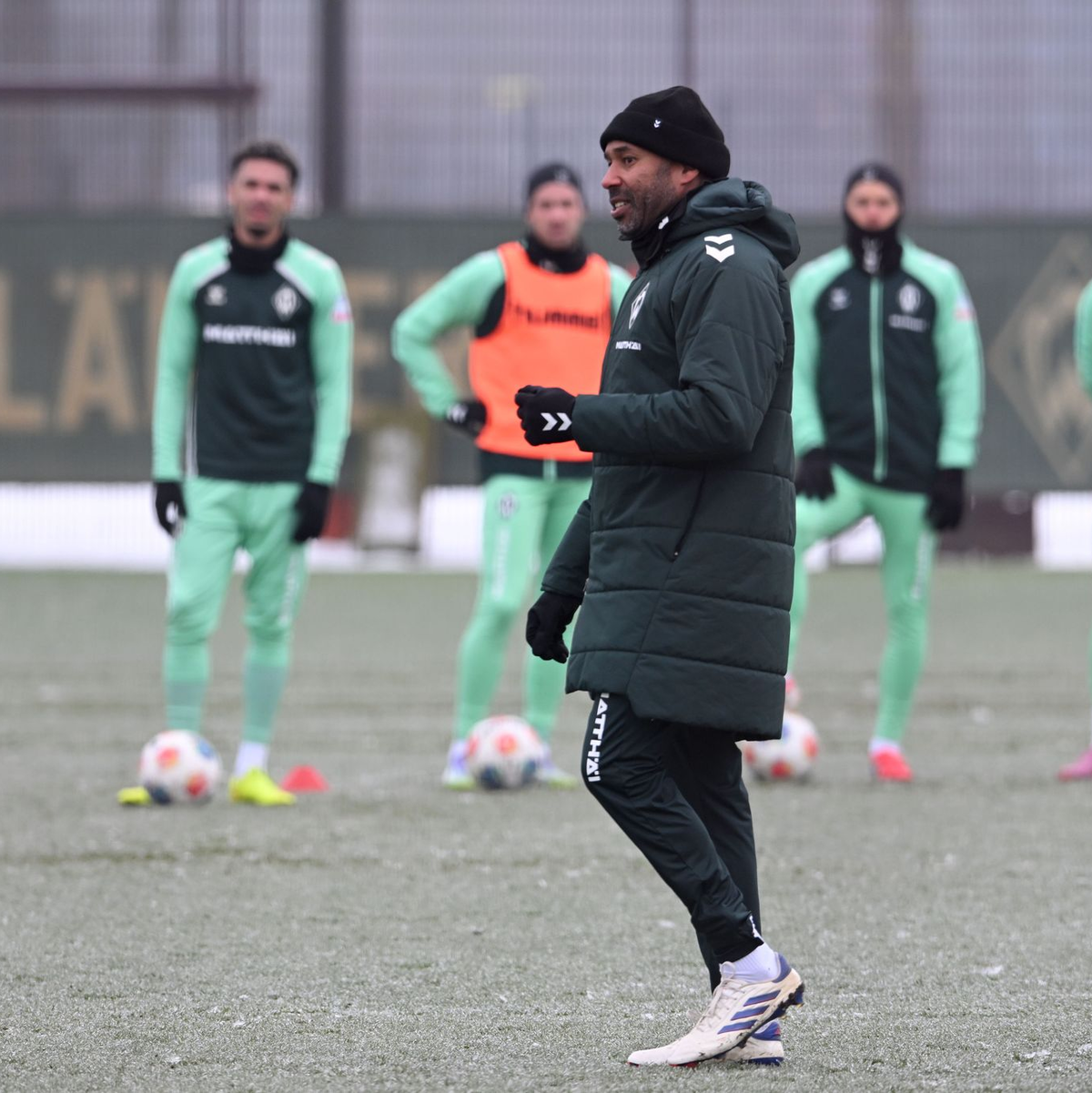 Der neue Werder-Trainer Daniel Thioune. - Foto: Carmen Jaspersen/dpa