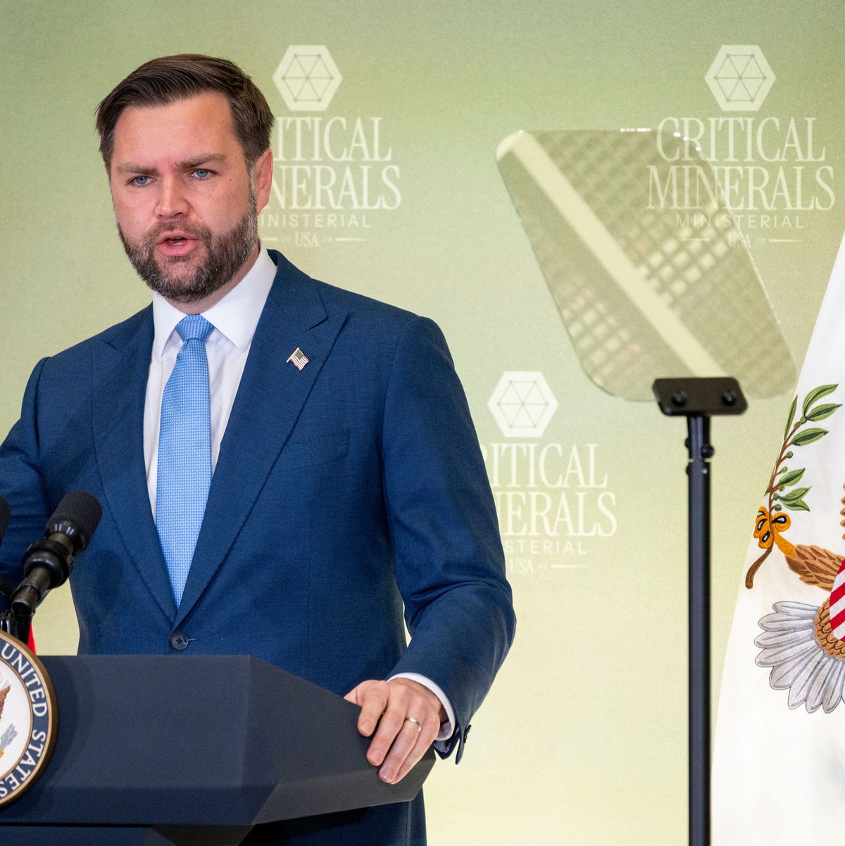 Die USA wollen ihre Abhängigkeit von China reduzieren. - Foto: Kevin Wolf/FR33460 AP/AP/dpa