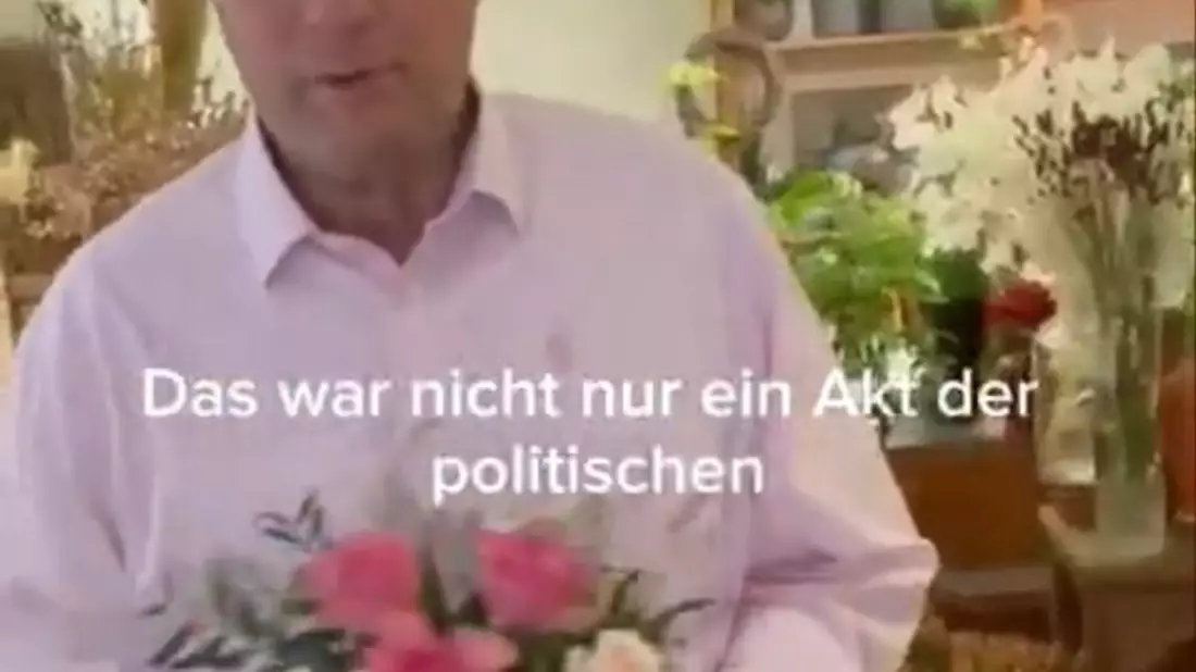 Wertschätzung statt Wurf: Thomas L. Kemmerich setzt am Jahrestag des Blumenwurfs ein Zeichen für das Handwerk - Bild: presseportal.de