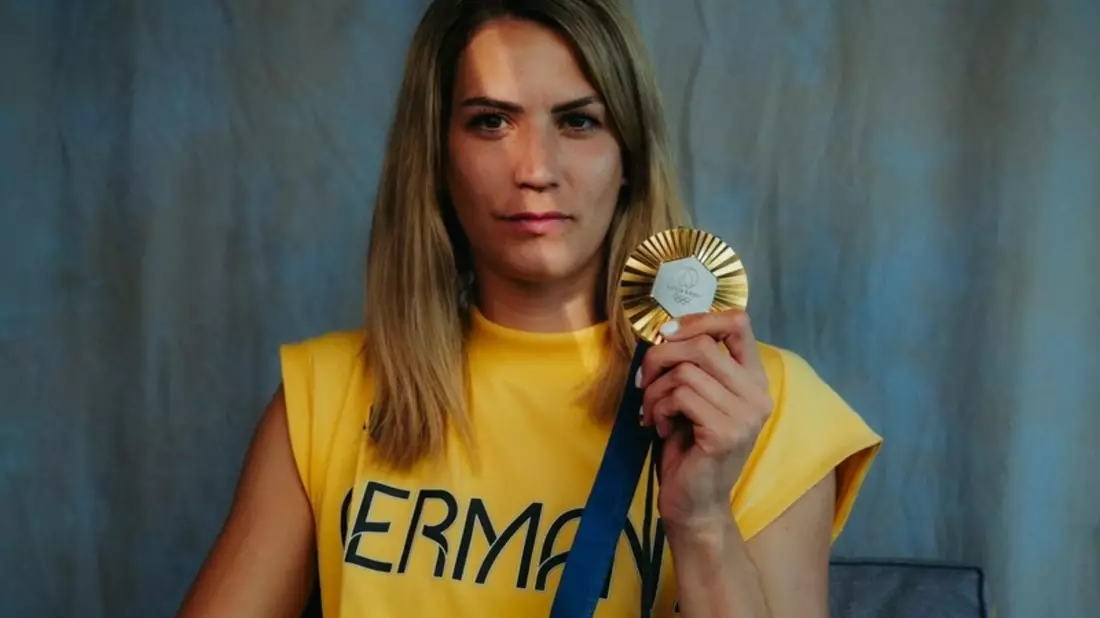 Olympiasiegerin. WM-Botschafterin. ran-Expertin. Sonja Greinacher kommt ins Basketball-Team von ProSiebenSat.1 - Bild: presseportal.de