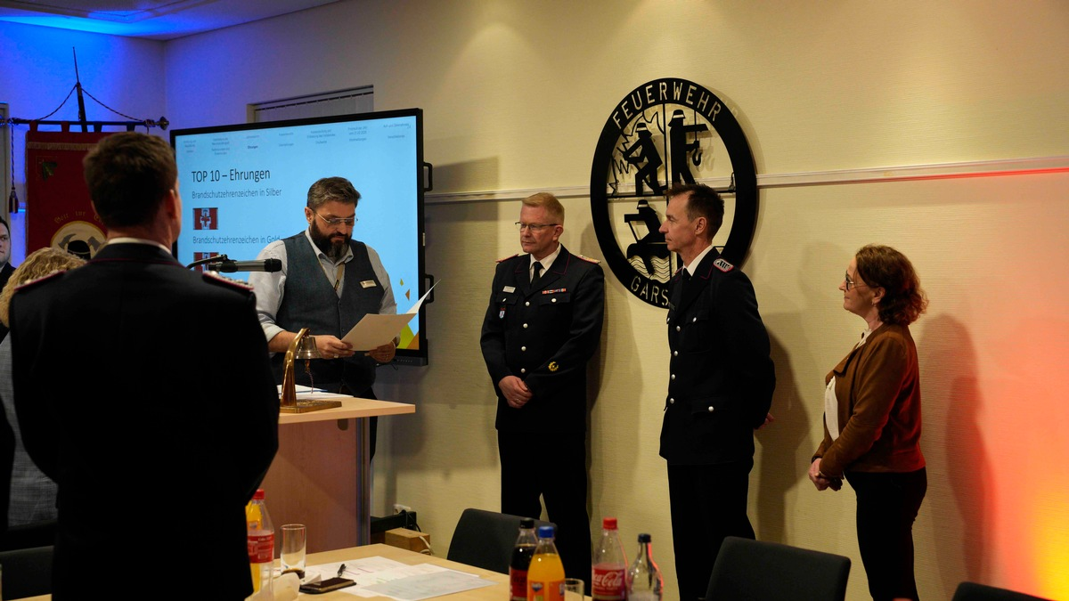 FW Norderstedt: Jahreshauptversammlung der Freiwilligen Feuerwehr Garstedt - Foto: presseportal.de