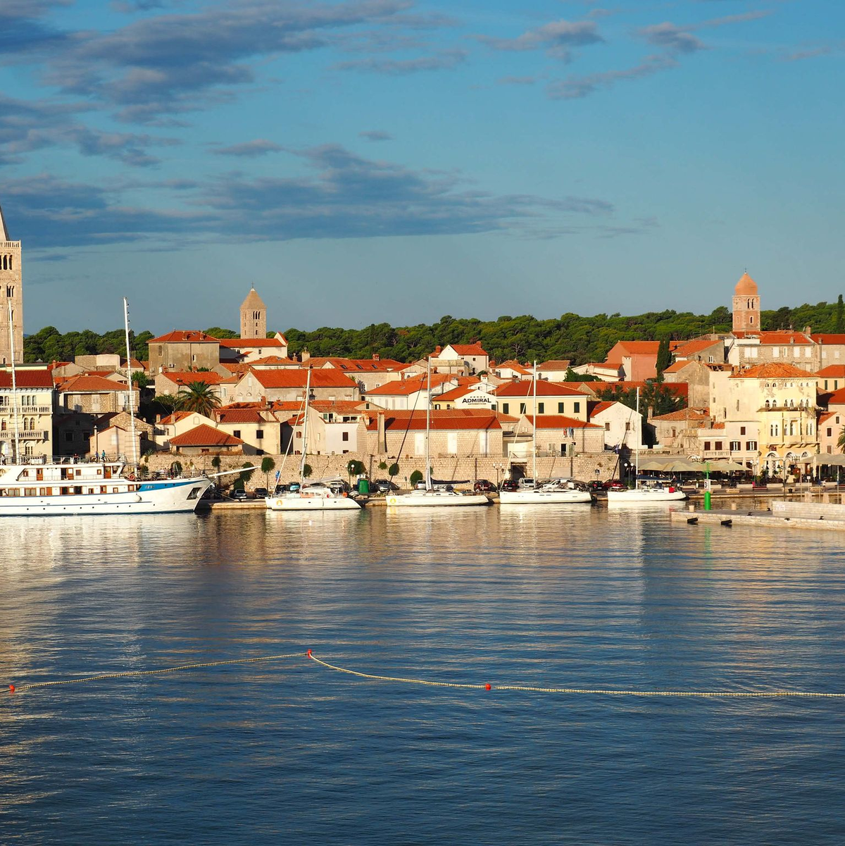 Kroatien ist für Deutsche ein besonders günstiges Reiseziel. (Archivbild) - Foto: Andreas Drouve/dpa-tmn