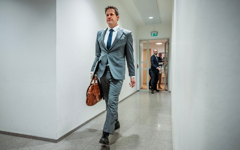 Staatsanwalt Sturla Henriksbø befragte den Sohn der norwegischen Kronprinzessin im Gerichtssaal.  - Foto: Ole Berg-Rusten/NTB/dpa