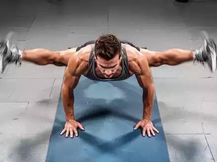 Plank Jacks: Die dynamische All-in-One-Übung für den ganzen Körper - Foto: über boerse-global.de