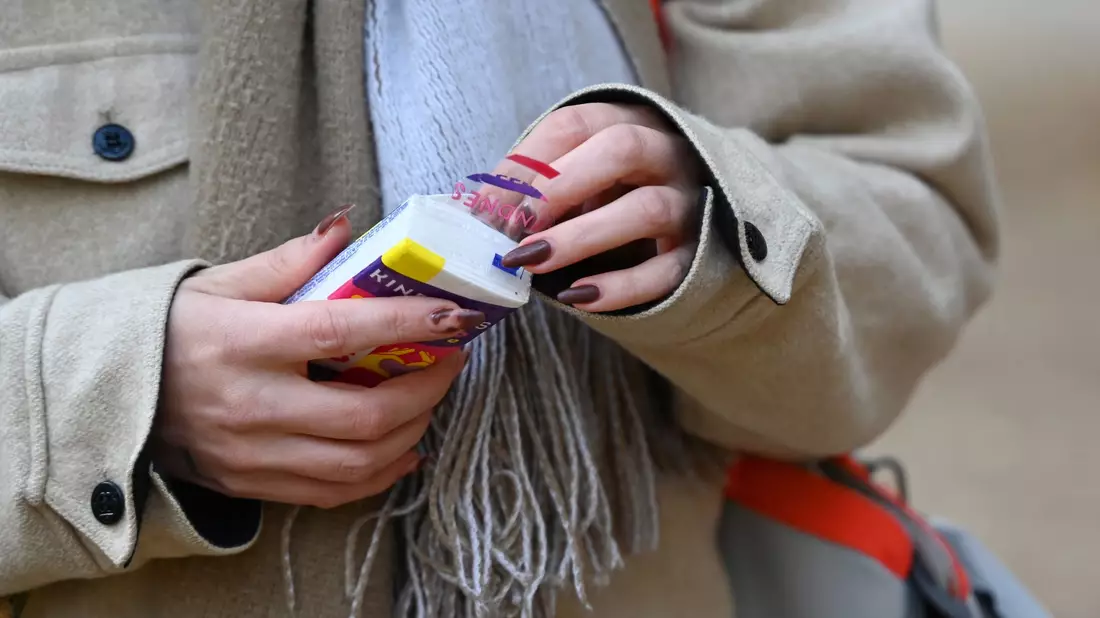 Das Robert Koch-Institut geht von 7,4 Millionen akuten Atemwegserkrankungen in Deutschland aus (Symbolbild). - Bild: Elisa Schu/dpa