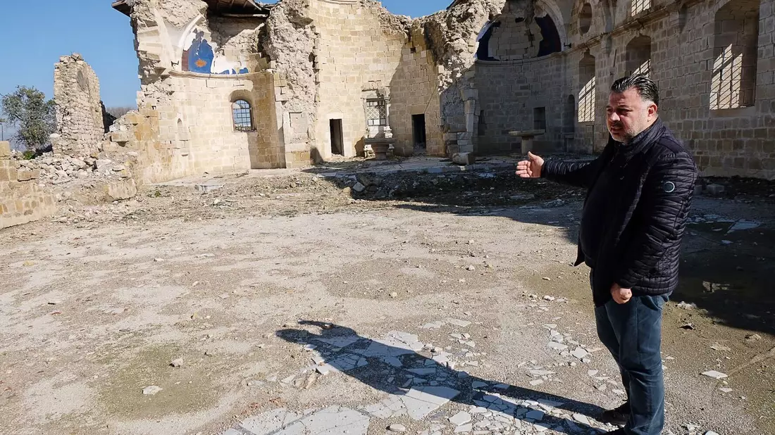 Die Gemeinde will die griechisch-orthodoxe Kirche wieder aufbauen. - Bild: Mirjam Schmitt/dpa