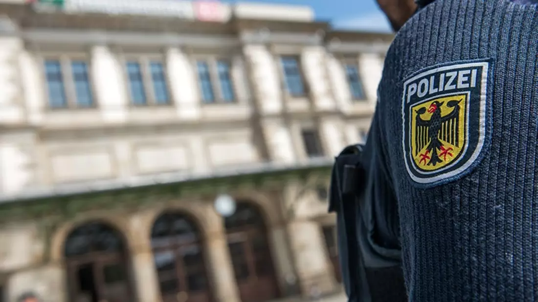 Bundespolizeidirektion München: Bundespolizei sucht Zeugen nach Körperverletzung in Burgkirchen - Bild: presseportal.de