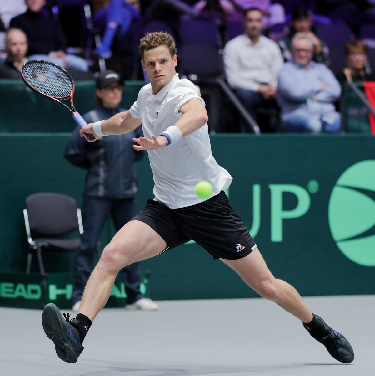 Erfolgreicher Auftakt: Yannick Hanfmann wurde seiner Favoritenrolle gerecht. - Foto: Rolf Vennenbernd/dpa