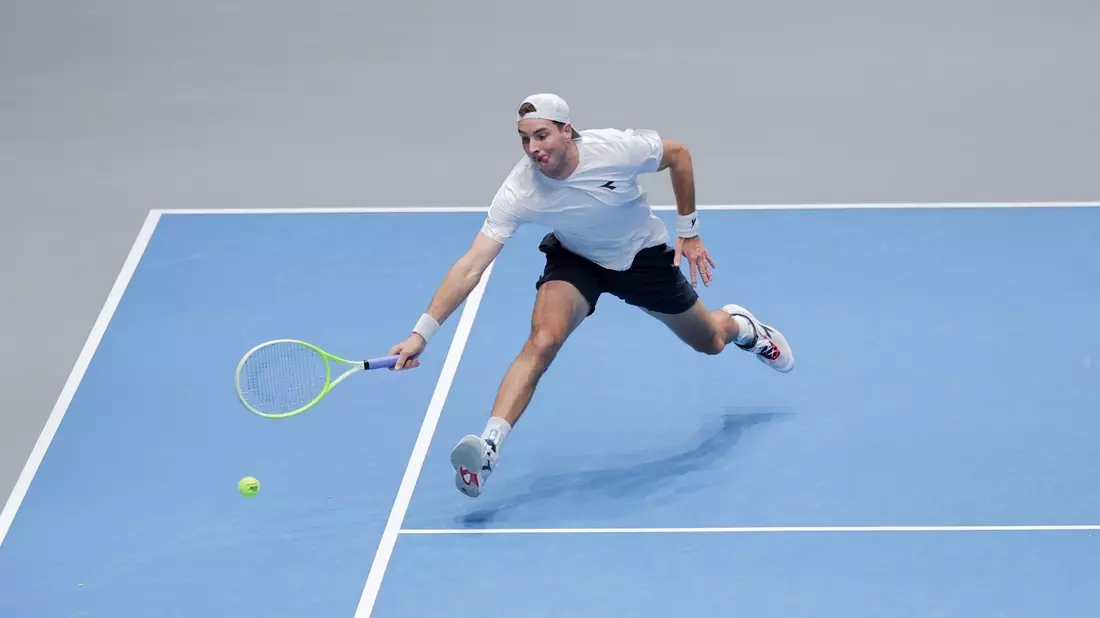 Auch Jan-Lennard Struff gewann sein Einzel in zwei Sätzen. - Bild: Rolf Vennenbernd/dpa