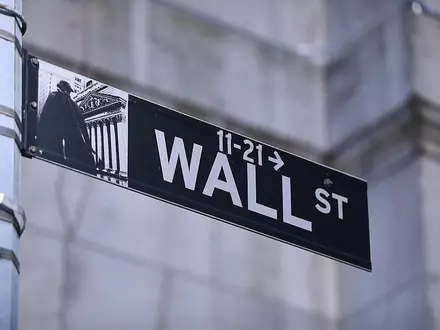 Straßenschild der Wall Street - Foto: via dts Nachrichtenagentur