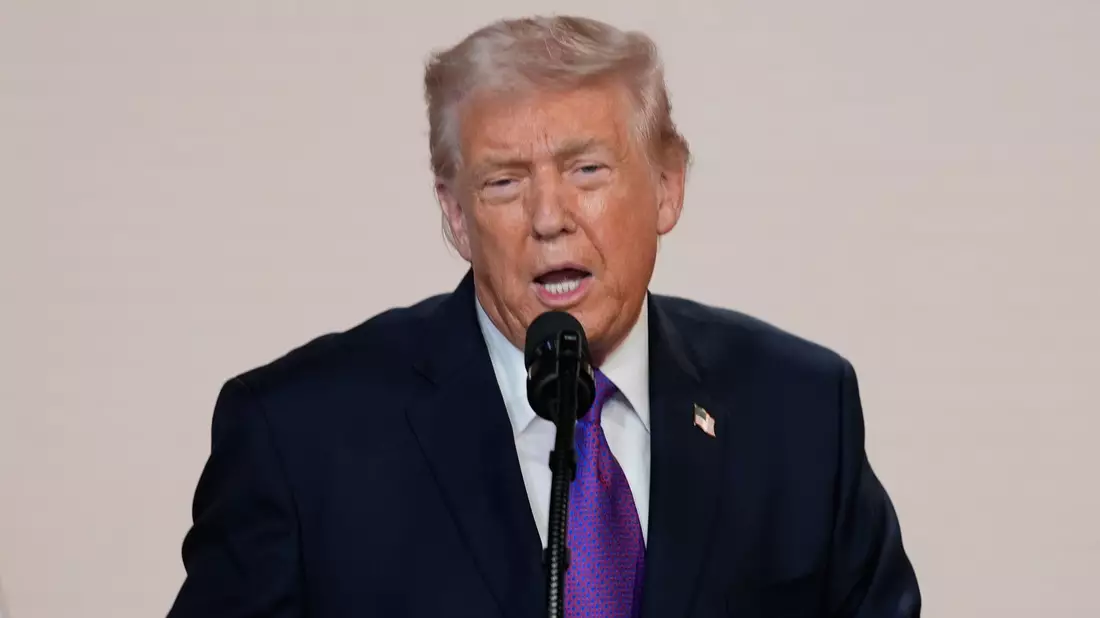 Vor dem Hintergrund der jüngsten Verhandlungen mit dem Iran erhöht der US-Präsident den Druck. (Archivbild) - Bild: Alex Brandon/AP/dpa