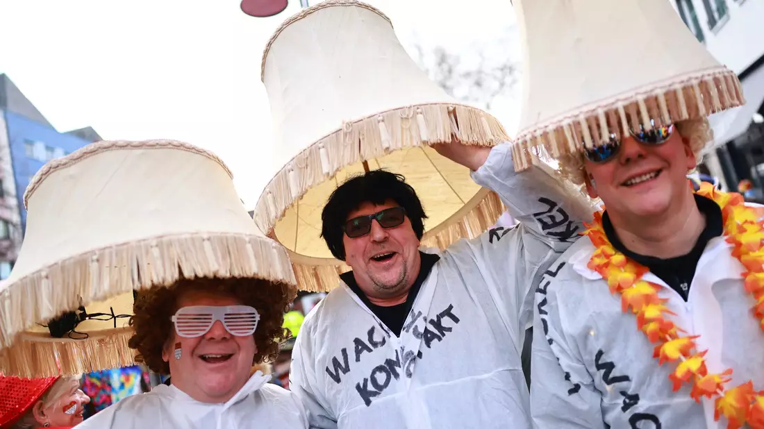 Der «Wackelkontakt»-Kult zu Karneval geht in diesem Jahr weiter. (Archivbild) - Bild: Rolf Vennenbernd/dpa