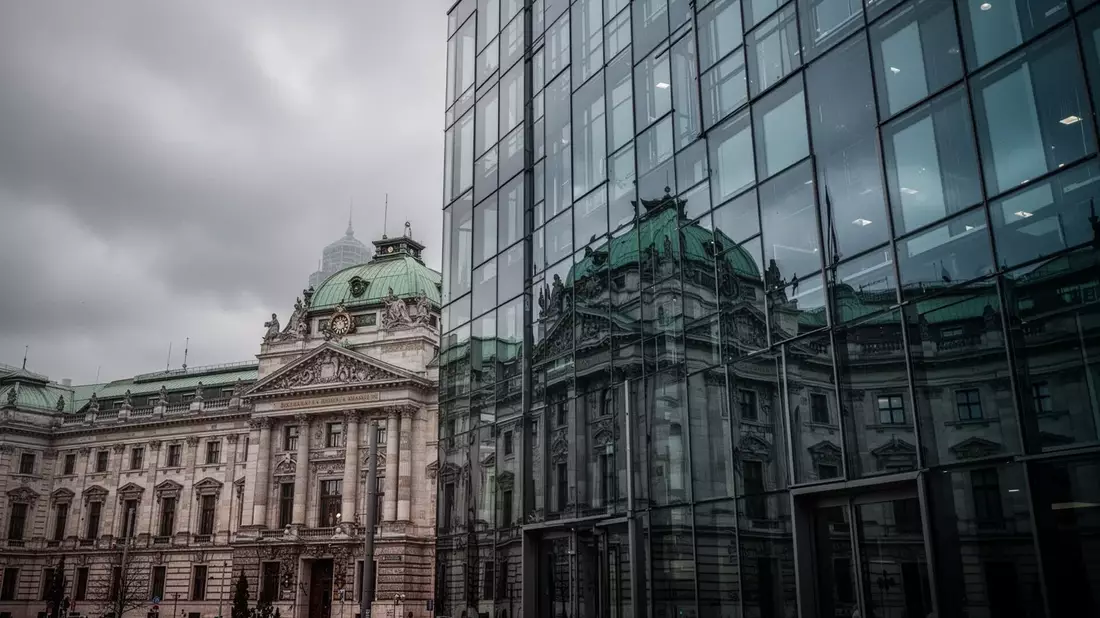 Österreichs Haushalt: Schulden steigen trotz Sparplänen - Bild: über boerse-global.de