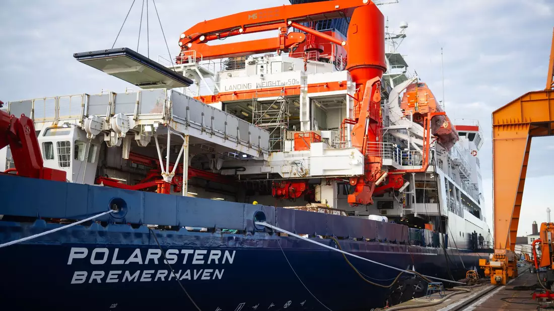 Das Forschungsschiff «Polarstern» startet aus dem chilenischen Punta Arenas zu einer Expedition in das antarktische Weddellmeer. (Archivbild) - Bild: Sina Schuldt/dpa