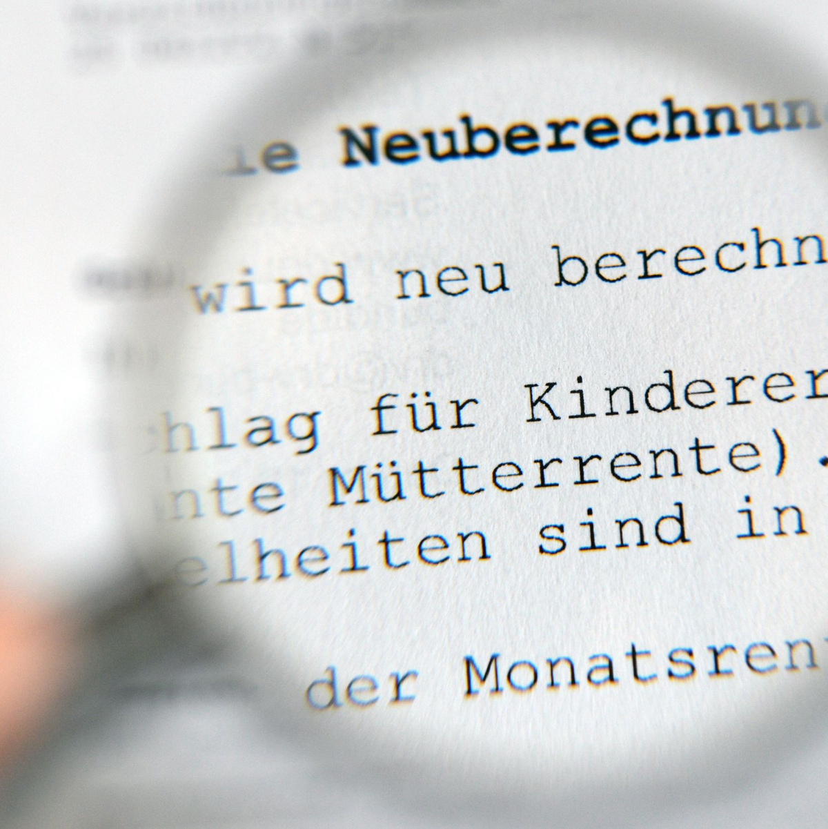 Anders als die Vorgängerregelungen soll die Mütterrente III aus Steuermitteln finanziert werden. (Symbolbild)  - Foto: Jens Kalaene/dpa