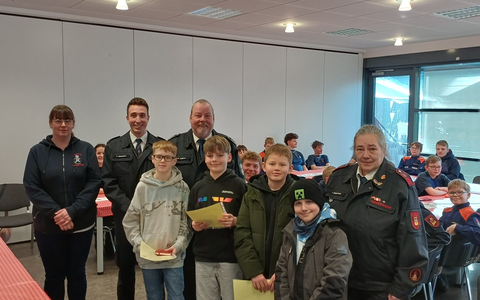 FW-EN: Wetter - Jahresdienstbesprechung der Jugendfeuerwehr im Gerätehaus Alt-Wetter - Foto: presseportal.de