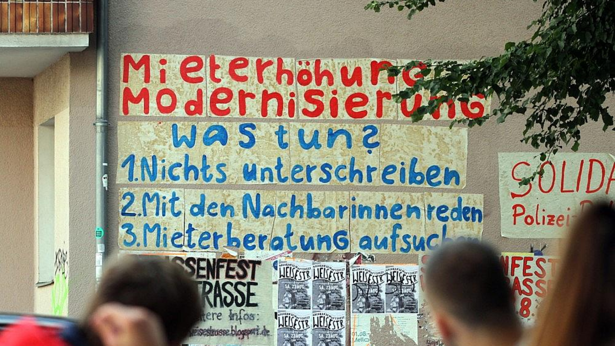 Fassadenbeschriftung gegen Mieterhöhungen (Archiv) - Foto: via dts Nachrichtenagentur