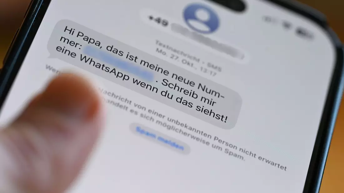 Abzocke-Versuche mit SMS sind weit verbreitet. - Bild: Wolf von Dewitz/dpa