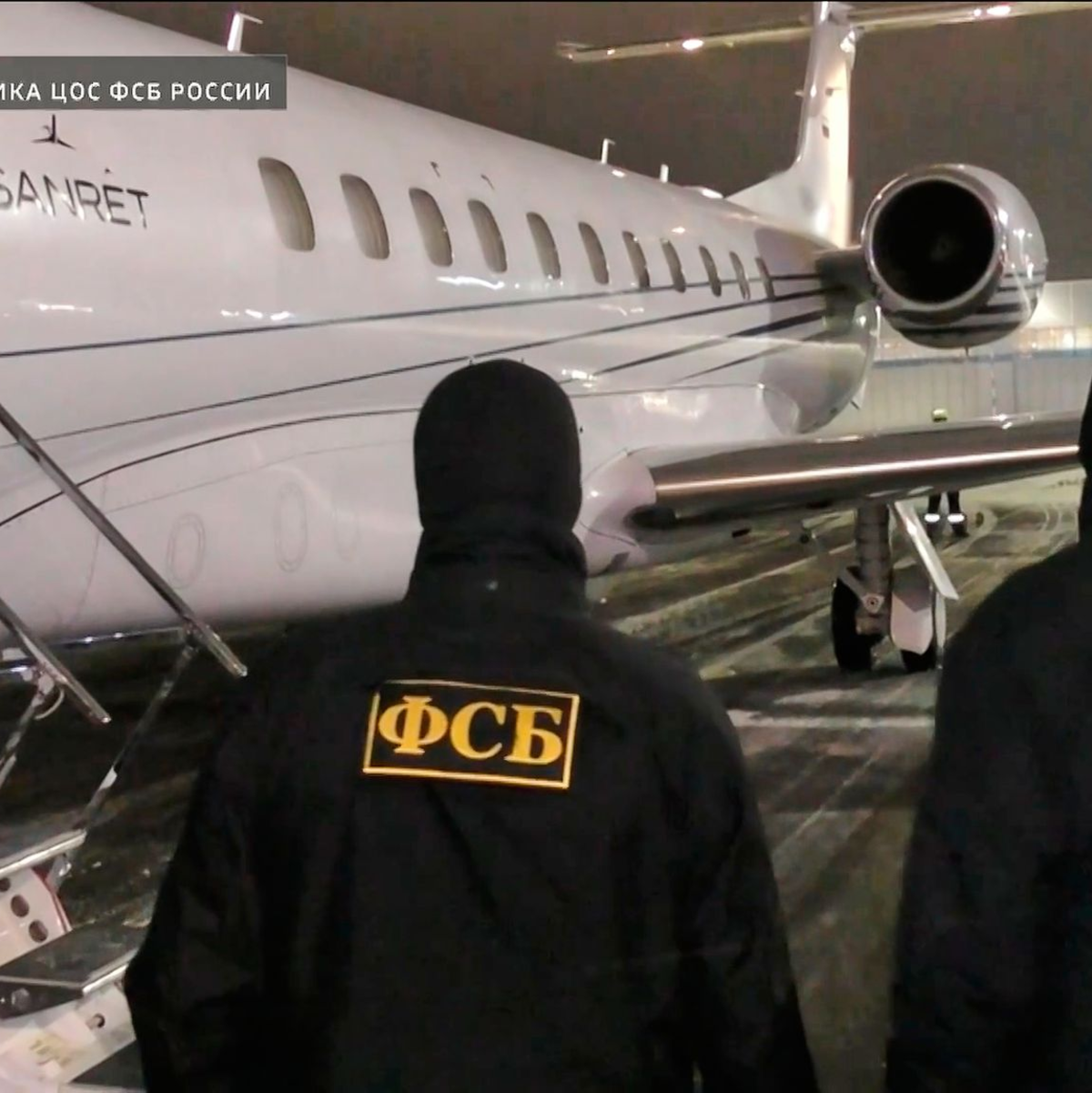 Nach Angaben des russischen Inlandsgeheimdienstes FSB wurde der Verdächtige in den Vereinigten Arabischen Emiraten festgenommen und nach Russland überstellt. - Foto: Uncredited/Russian Federal Security Service via AP/dpa