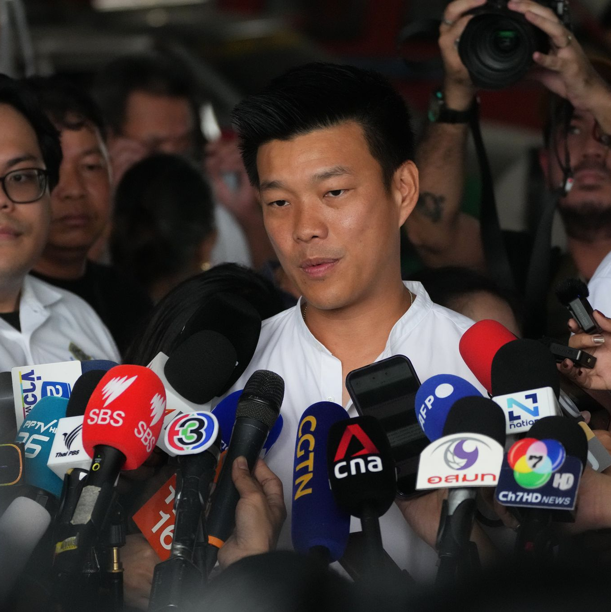 Natthaphong Ruengpanyawut von der progressiven PP ist der Verlierer der Wahl. - Foto: Sakchai Lalit/AP/dpa