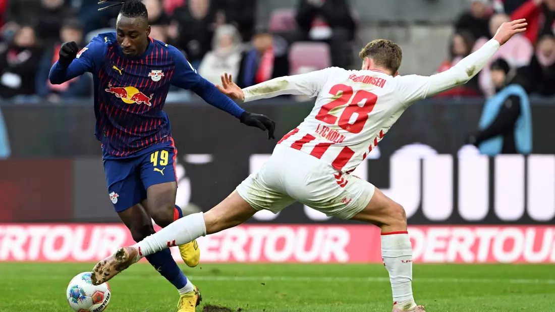 Der schnelle Yan Diomande (l) stellte seine Mitspieler immer wieder vor Probleme. - Bild: Federico Gambarini/dpa