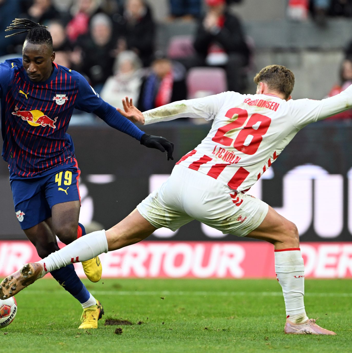 Der schnelle Yan Diomande (l) stellte seine Mitspieler immer wieder vor Probleme. - Foto: Federico Gambarini/dpa