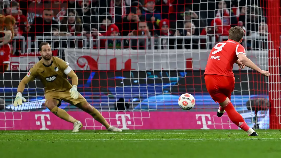 Matchwinner vom Elfmeterpunkt: Harry Kane.  - Bild: Sven Hoppe/dpa