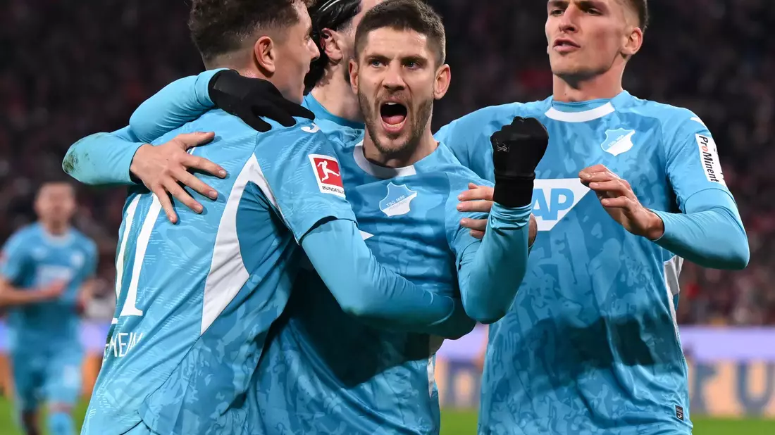Andrej Kramaric (M) jubelt über das 1:1, das als Hoffenheimer Torausbeute zu wenig war. - Bild: Sven Hoppe/dpa
