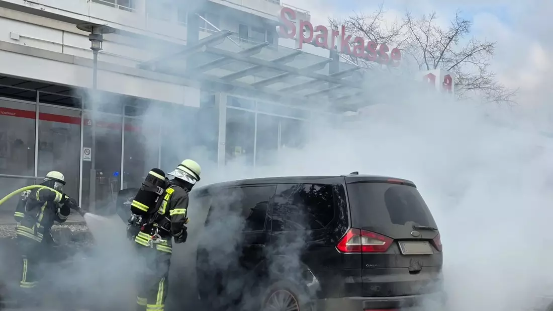 FW-Radolfzell: Fahrzeugbrand - Bild: presseportal.de