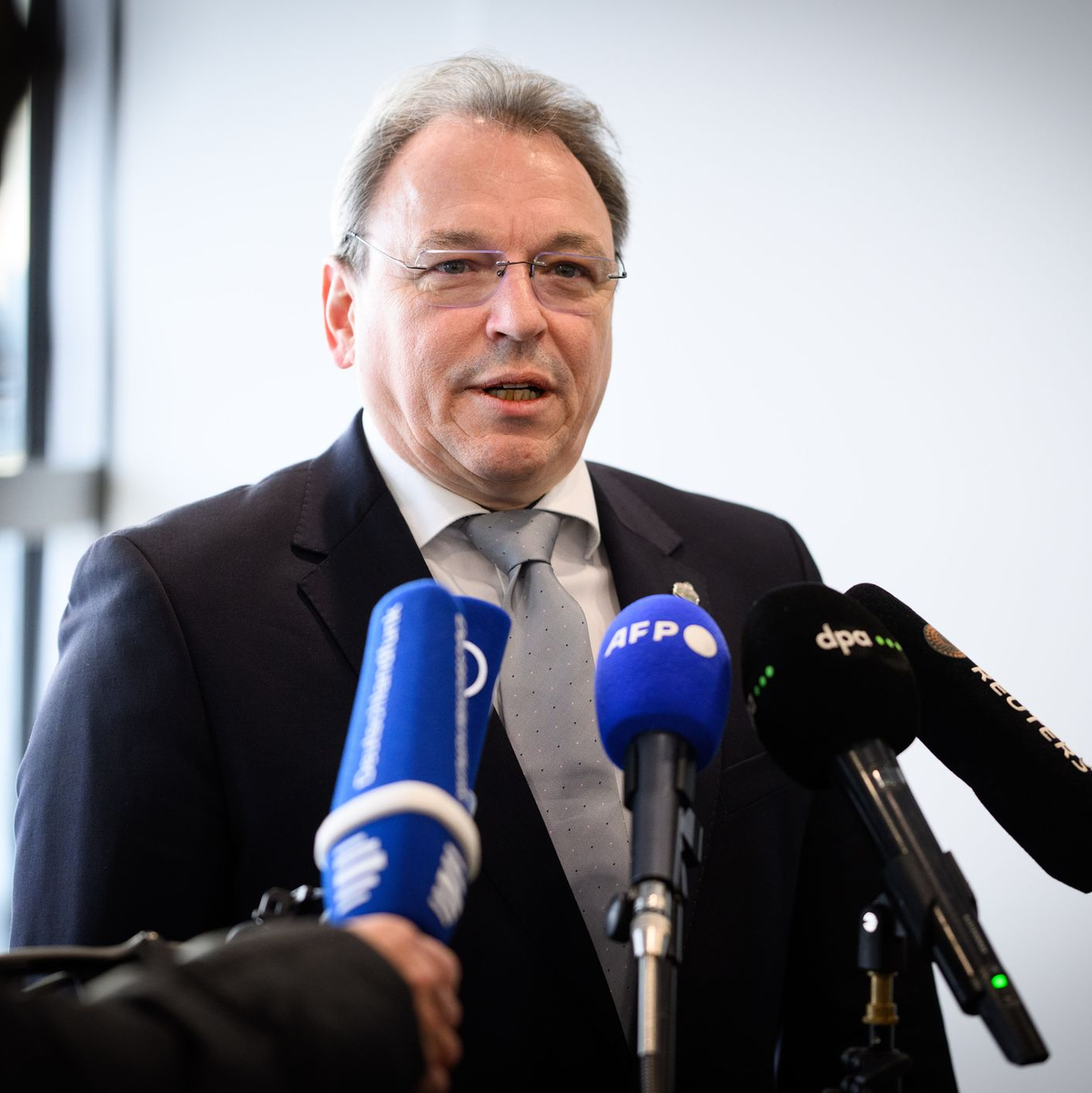 GDL-Chef Mario Reiß sieht noch erheblichen Klärungsbedarf in den Tarifverhandlungen mit der Deutschen Bahn. (Archivbild) - Foto: Bernd von Jutrczenka/dpa